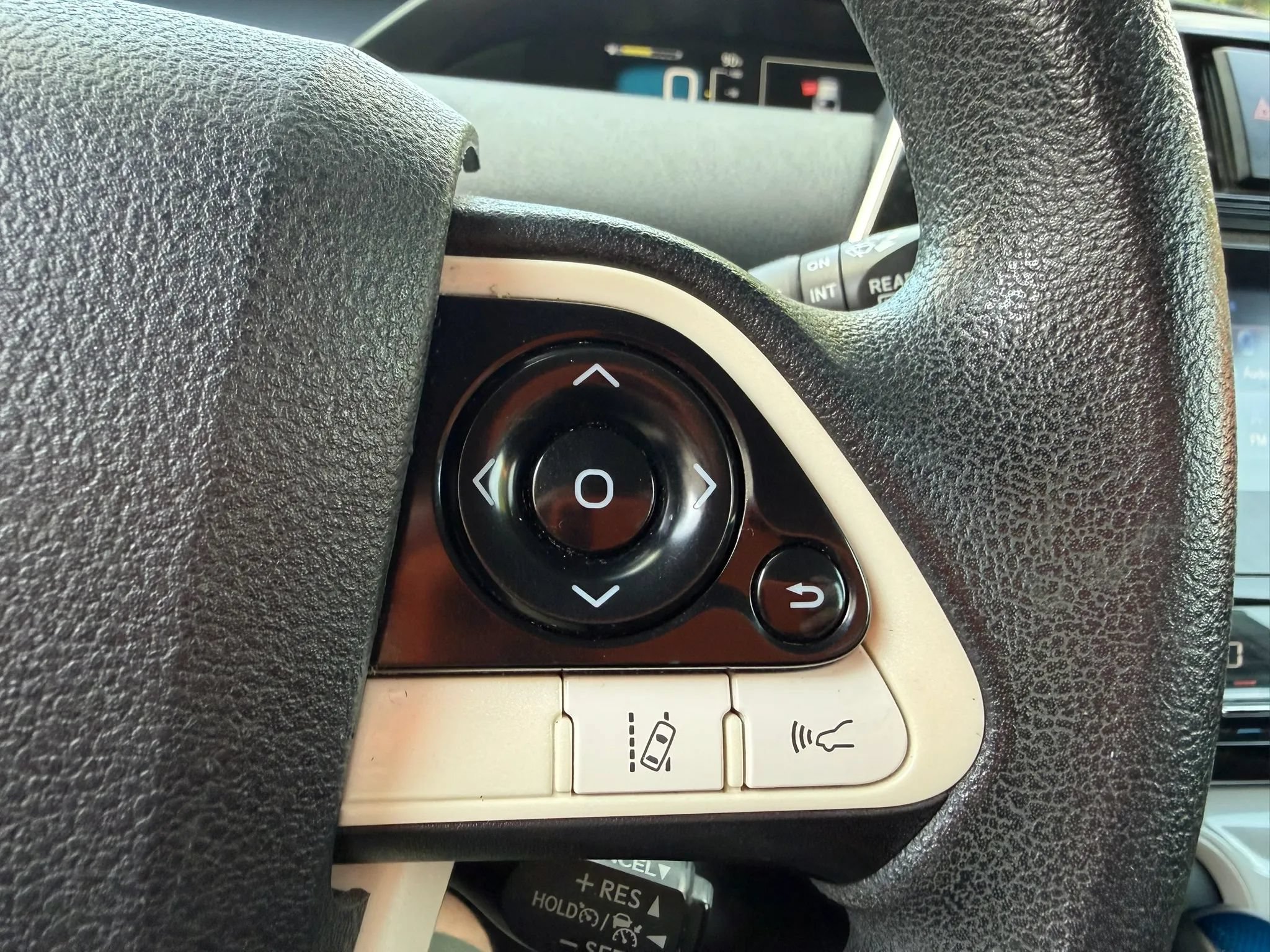 Used 2018 Toyota Prius Two w/ Prius Two Safety Plus Package FWD image 26