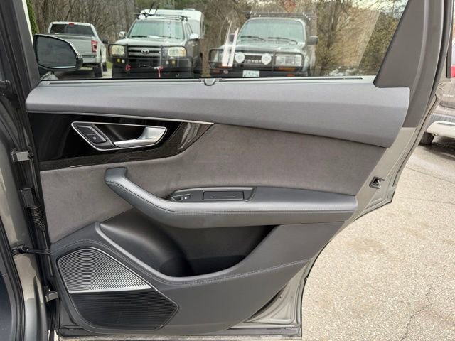 Used 2017 Audi Q7 3.0T Prestige image 46