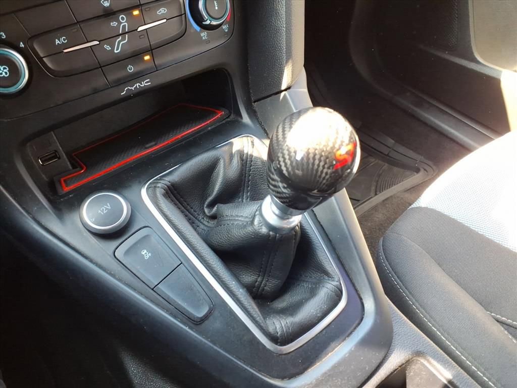 Used 2017 Ford Focus ST image 20