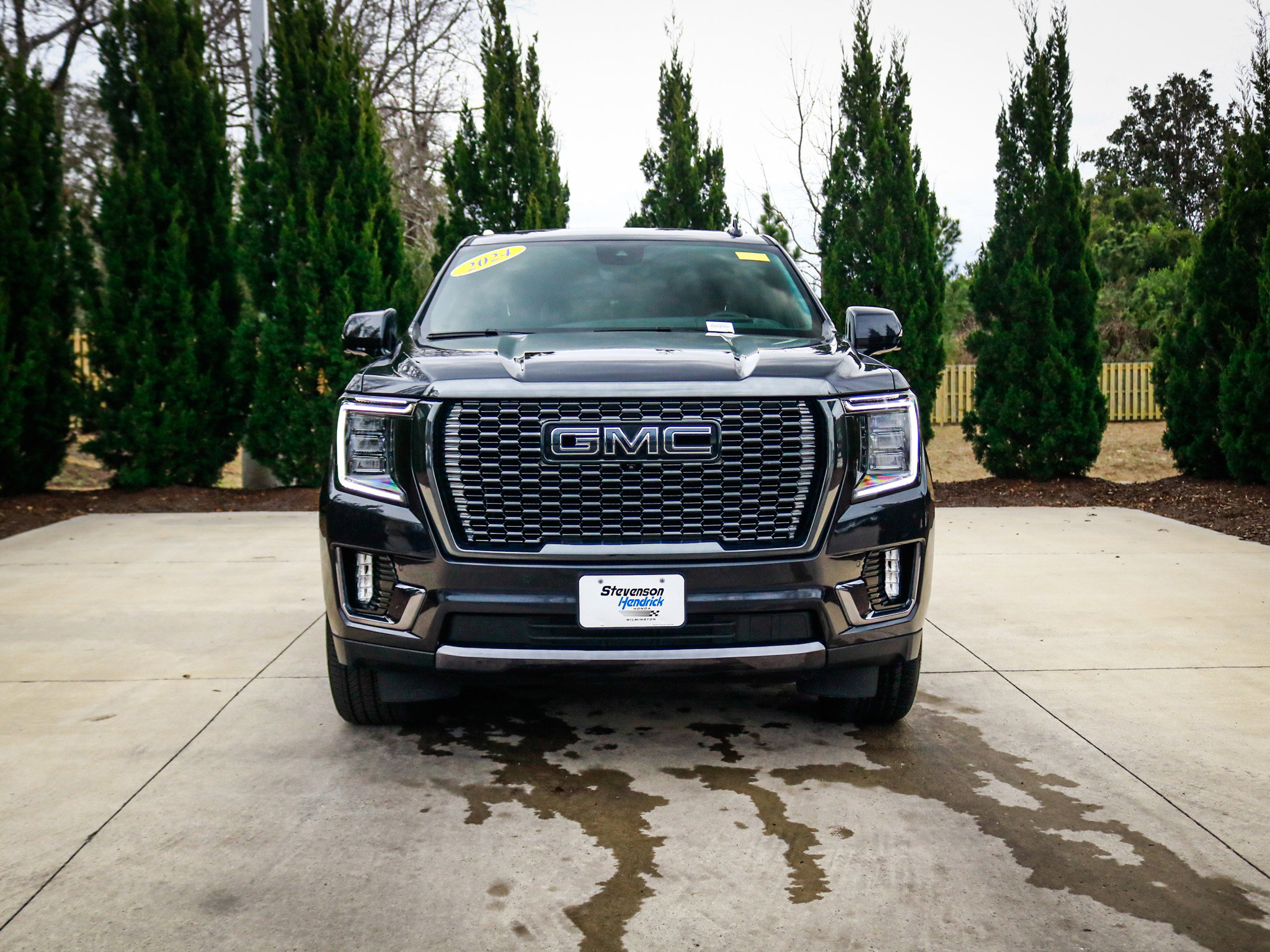 Used 2024 GMC Yukon XL Denali Ultimate image 3