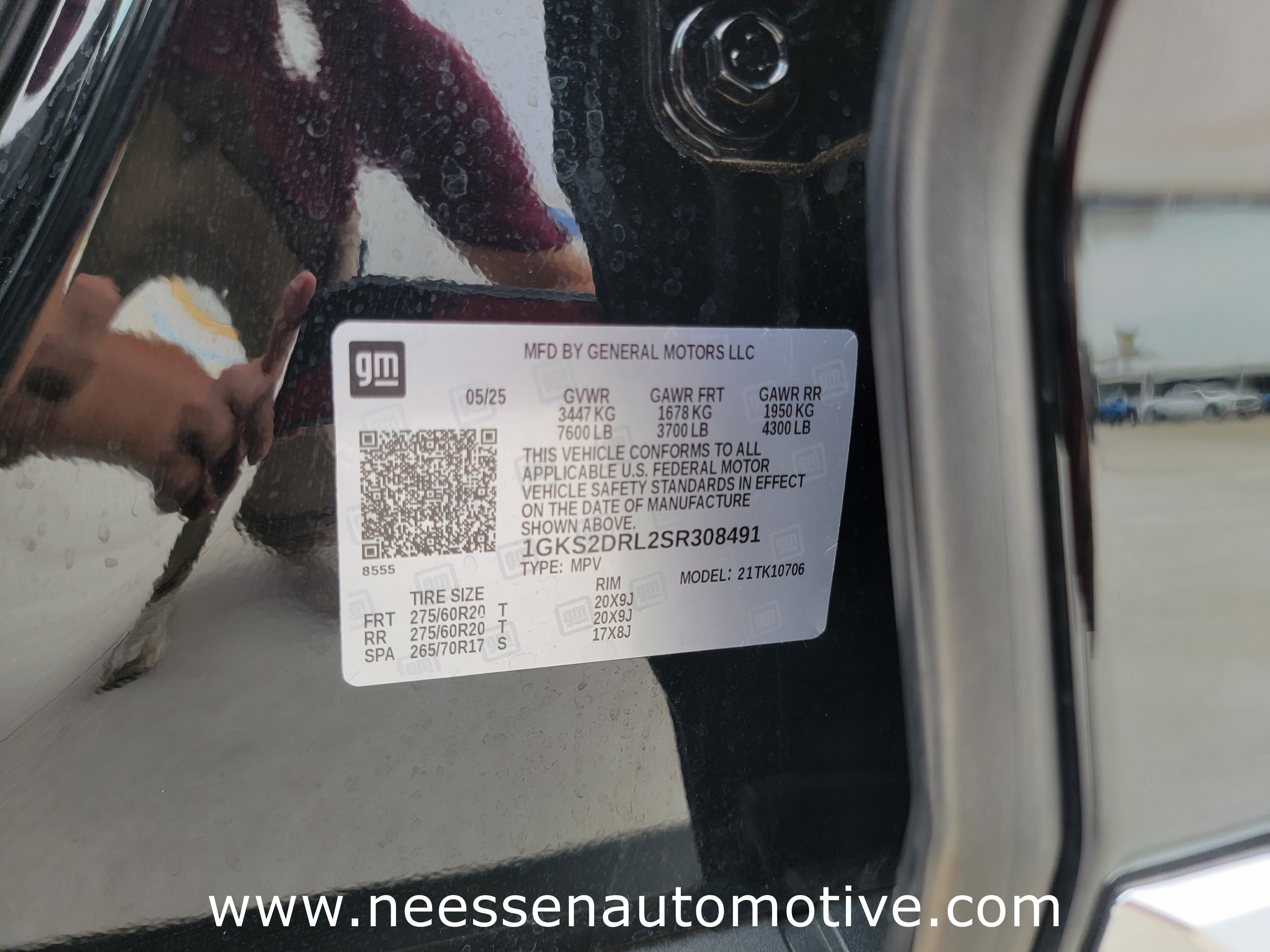 Used 2025 GMC Yukon Denali AWD/4WD image 41