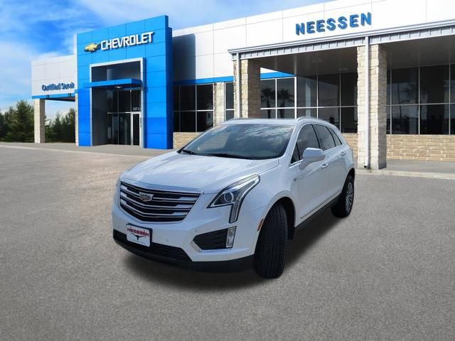 Used 2019 Cadillac XT5 Luxury FWD image 3