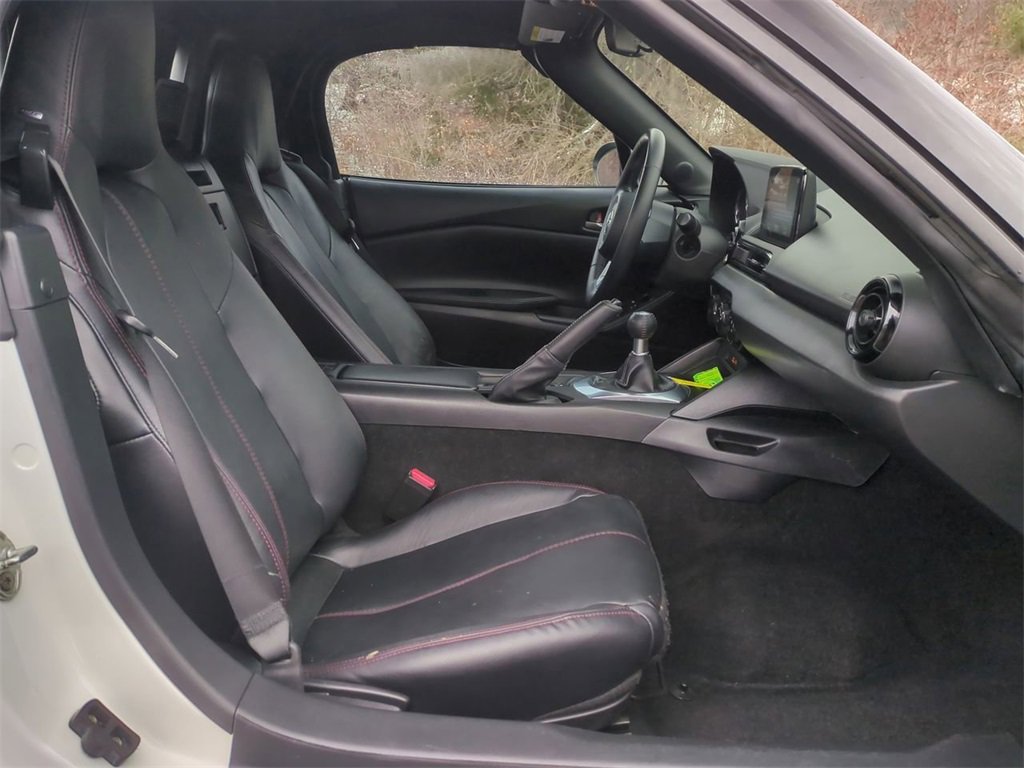 Used 2020 MAZDA MX-5 Miata Sport image 25