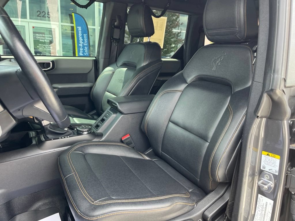 Used 2023 Ford Bronco Badlands w/ Sasquatch Package AWD/4WD image 5
