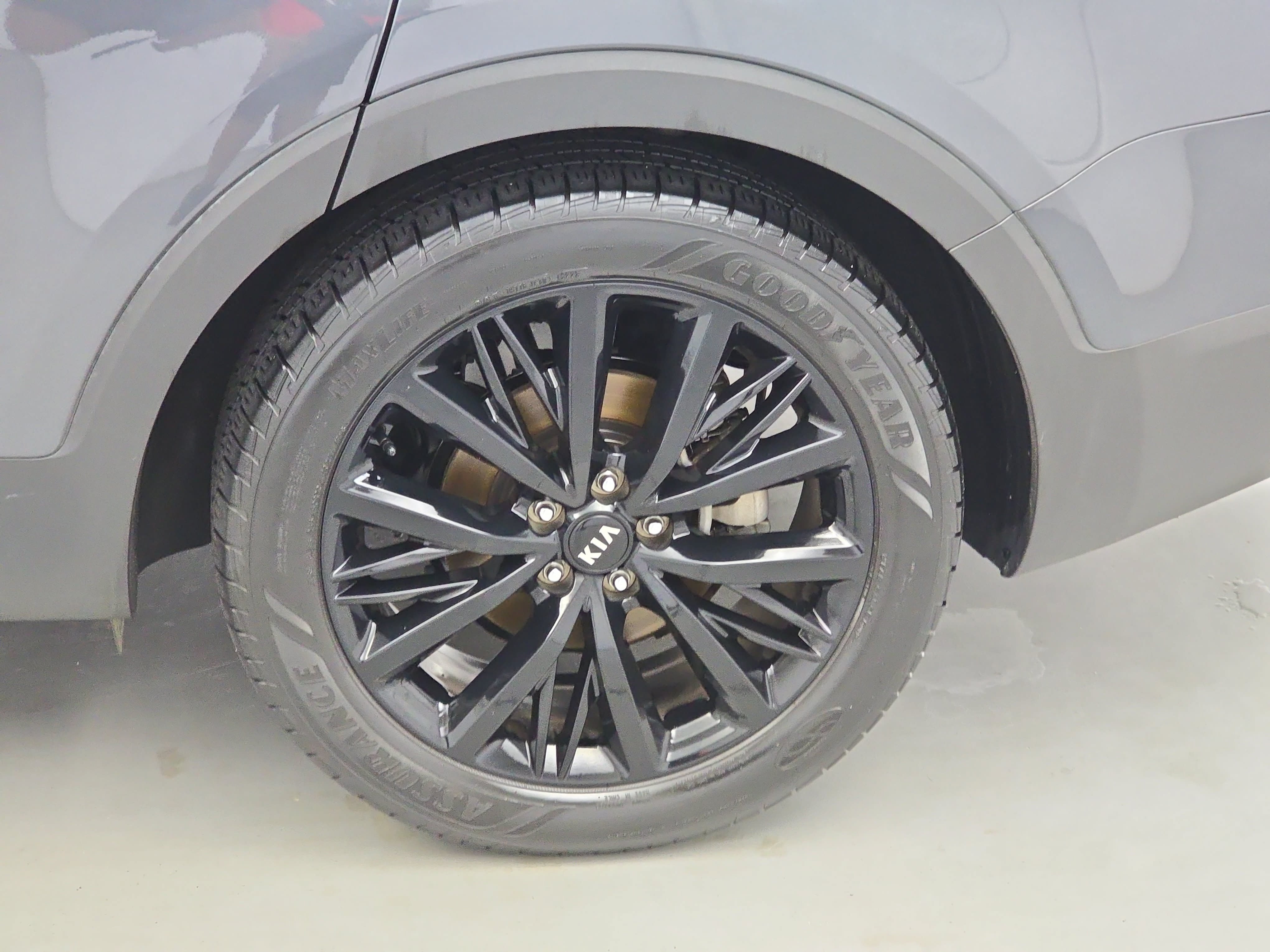 Used 2020 Kia Telluride SX w/ Towing Package AWD/4WD image 36