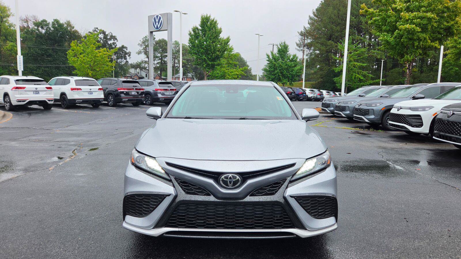 Used 2024 Toyota Camry XSE FWD image 5