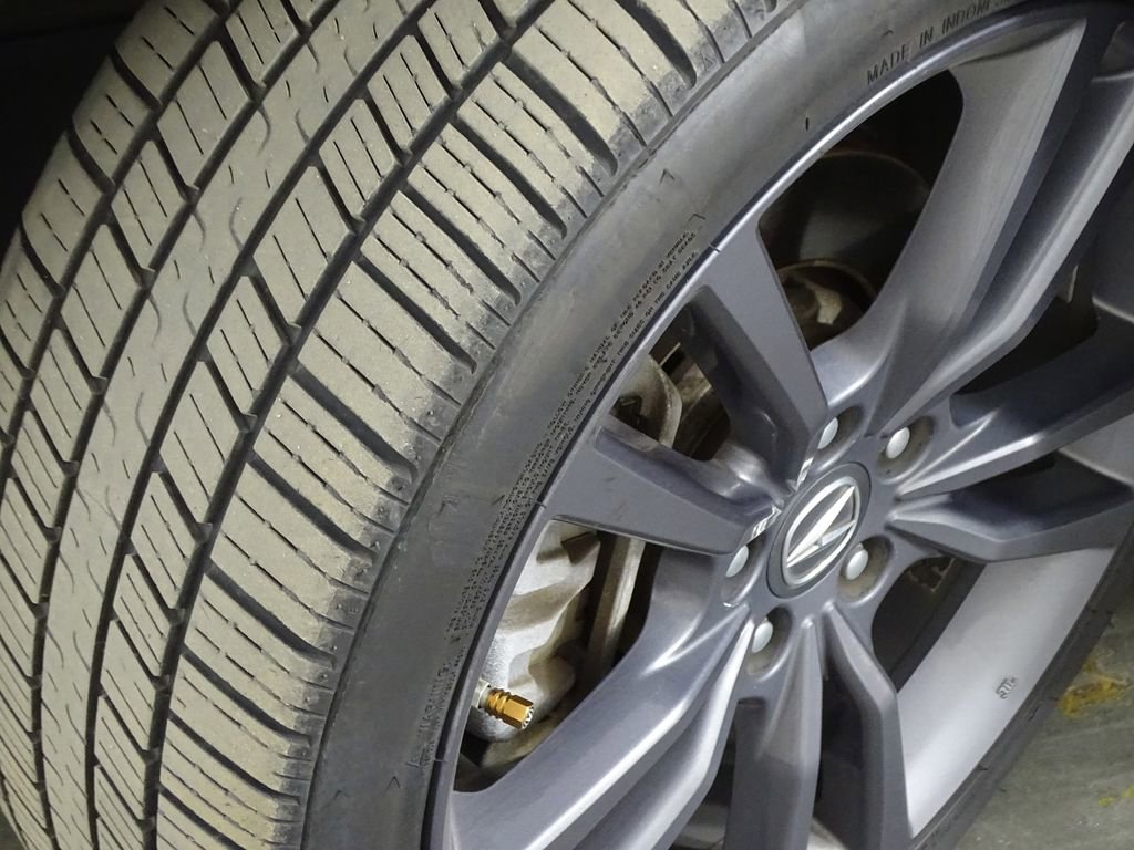 Used 2019 Acura TLX 2.4L Technology Pkg w/A-Spec P image 43