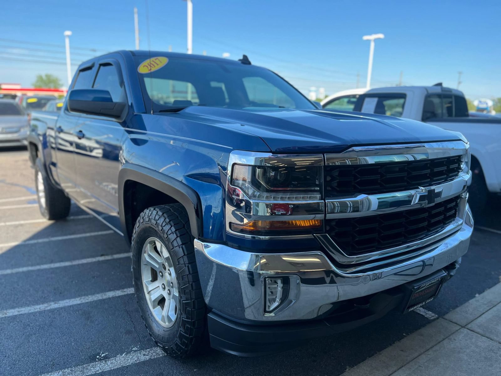 Used 2017 Chevrolet Silverado 1500 LT w/ All Star Edition AWD/4WD image 8