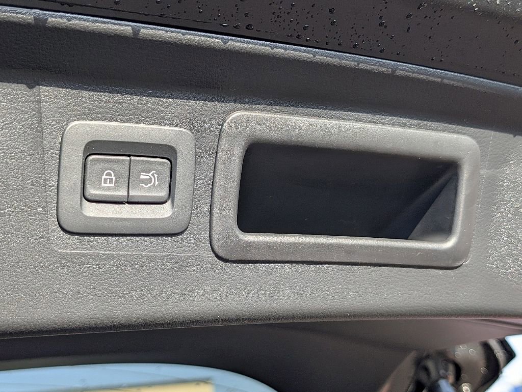 Certified 2025 MAZDA CX-50 AWD 2.5 Turbo w/ Premium Pkg image 13