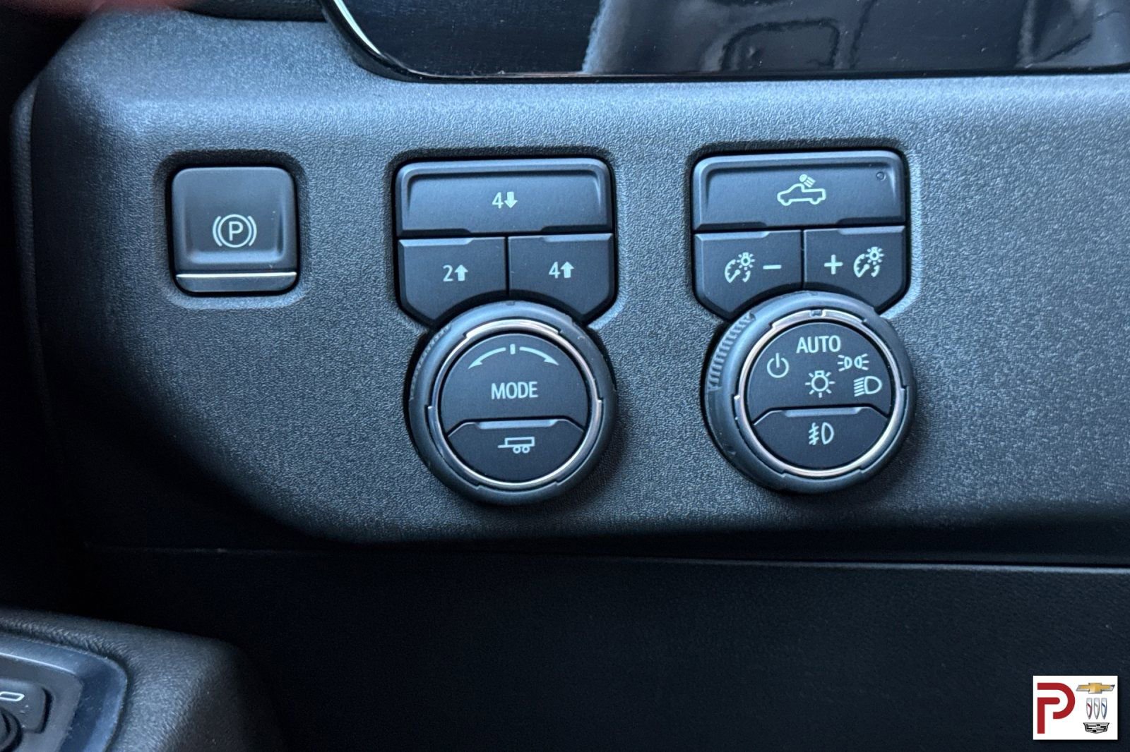 Certified 2024 Chevrolet Silverado 3500 LT w/ Convenience Package image 31