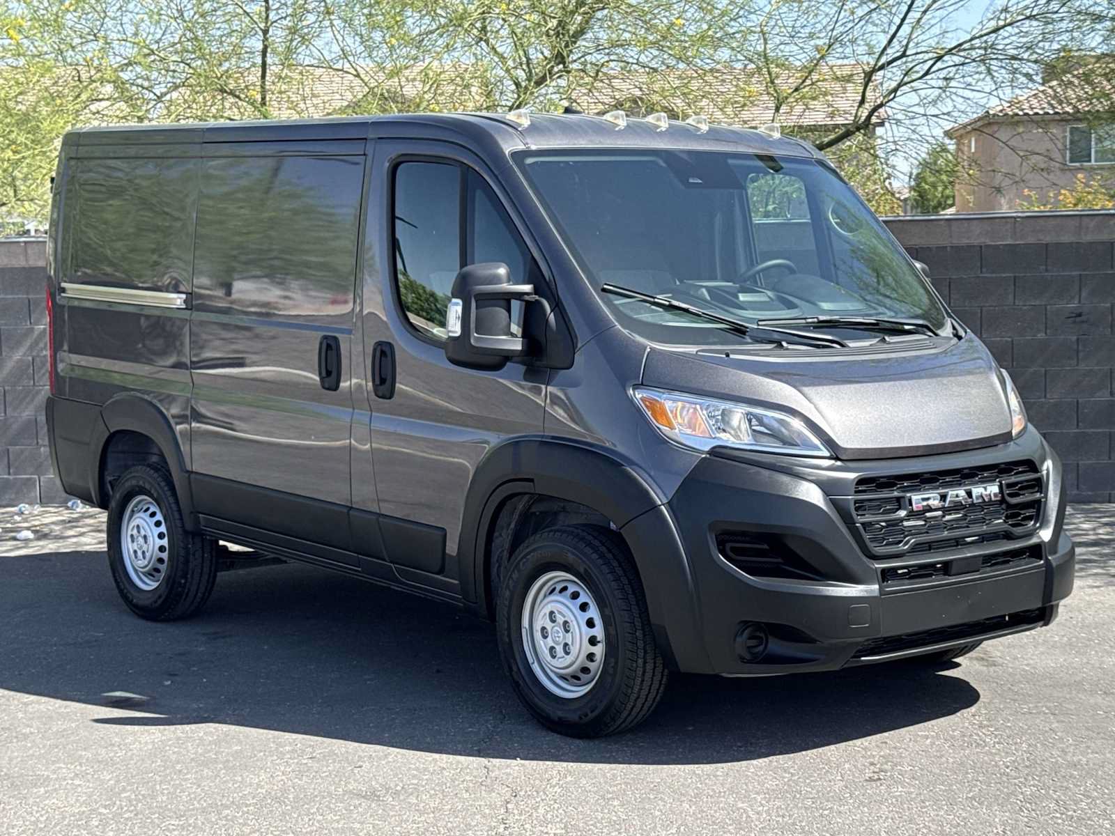Used 2025 RAM ProMaster 1500 FWD image 2
