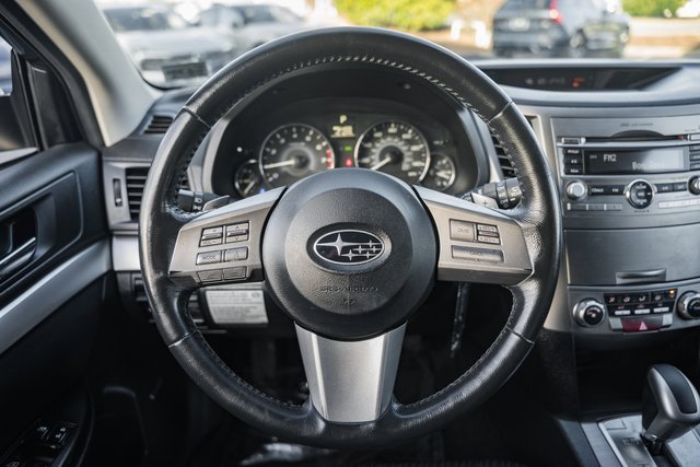 Used 2010 Subaru Outback 2.5i Premium image 26
