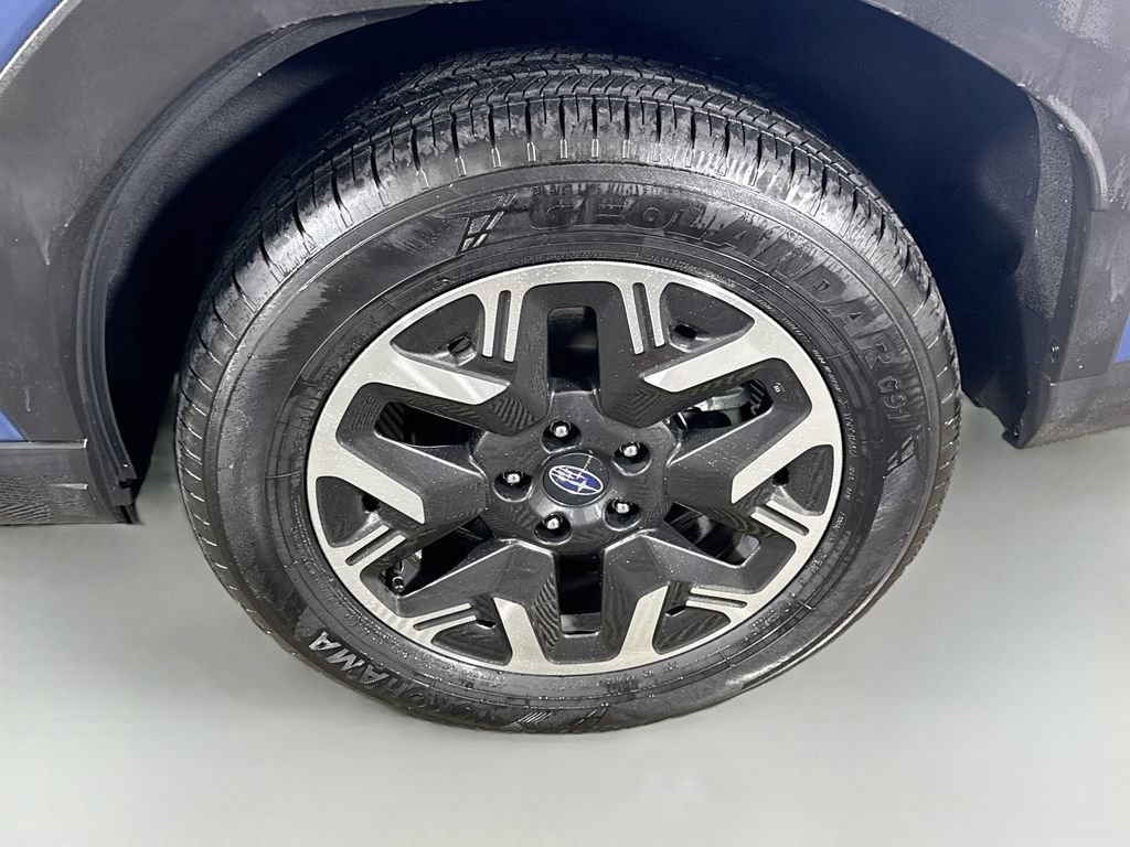 Used 2025 Subaru Forester Premium AWD/4WD image 35