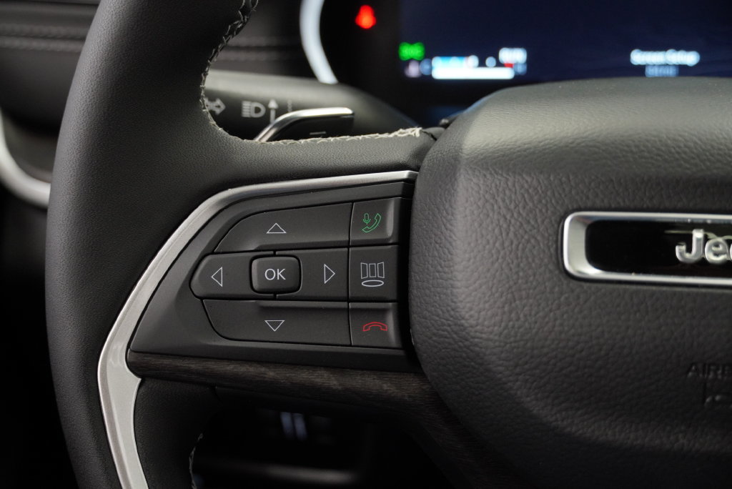 New 2026 Jeep Grand Cherokee Altitude AWD/4WD image 26