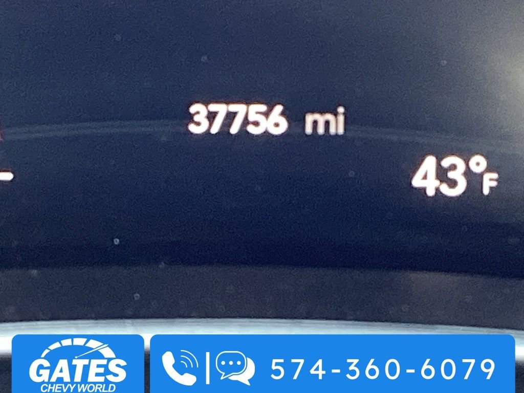 Used 2024 Chrysler Pacifica Touring-L image 4