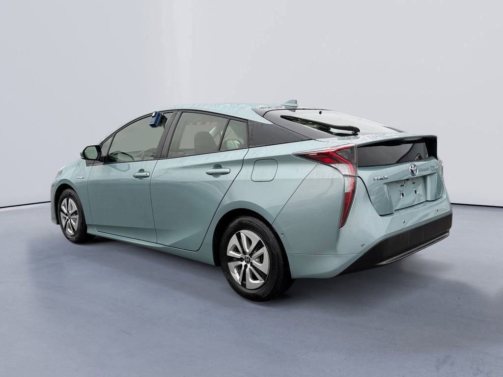Used 2017 Toyota Prius Three image 5