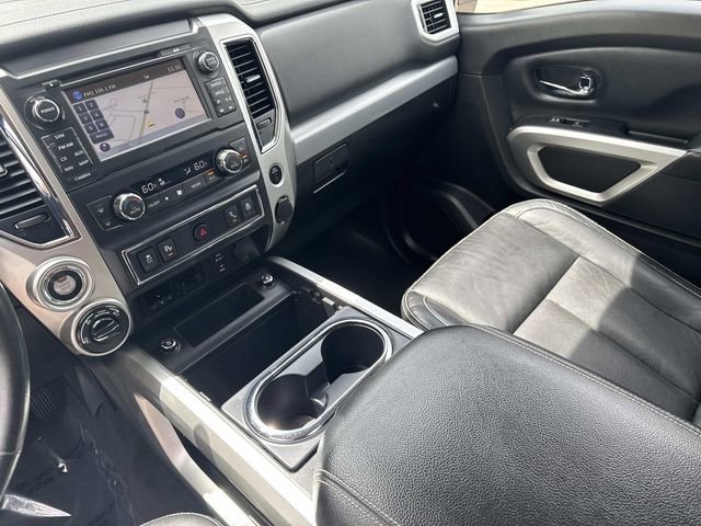 Used 2017 Nissan Titan PRO-4X w/ Pro-4x Convenience Package AWD/4WD image 27