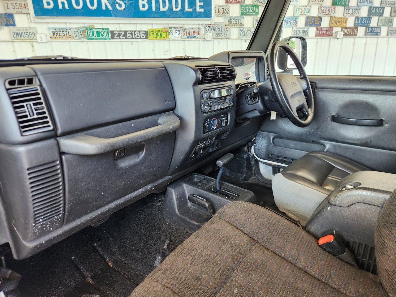 Used 2003 Jeep Wrangler Sport AWD/4WD image 2