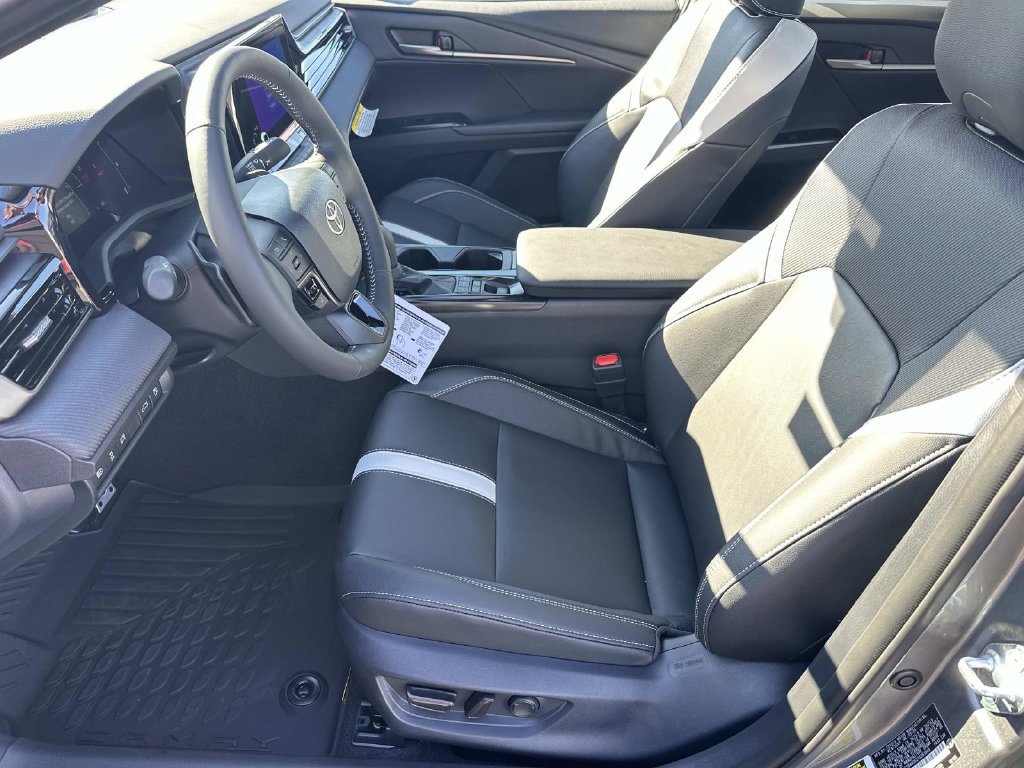 New 2026 Toyota Camry SE FWD image 18
