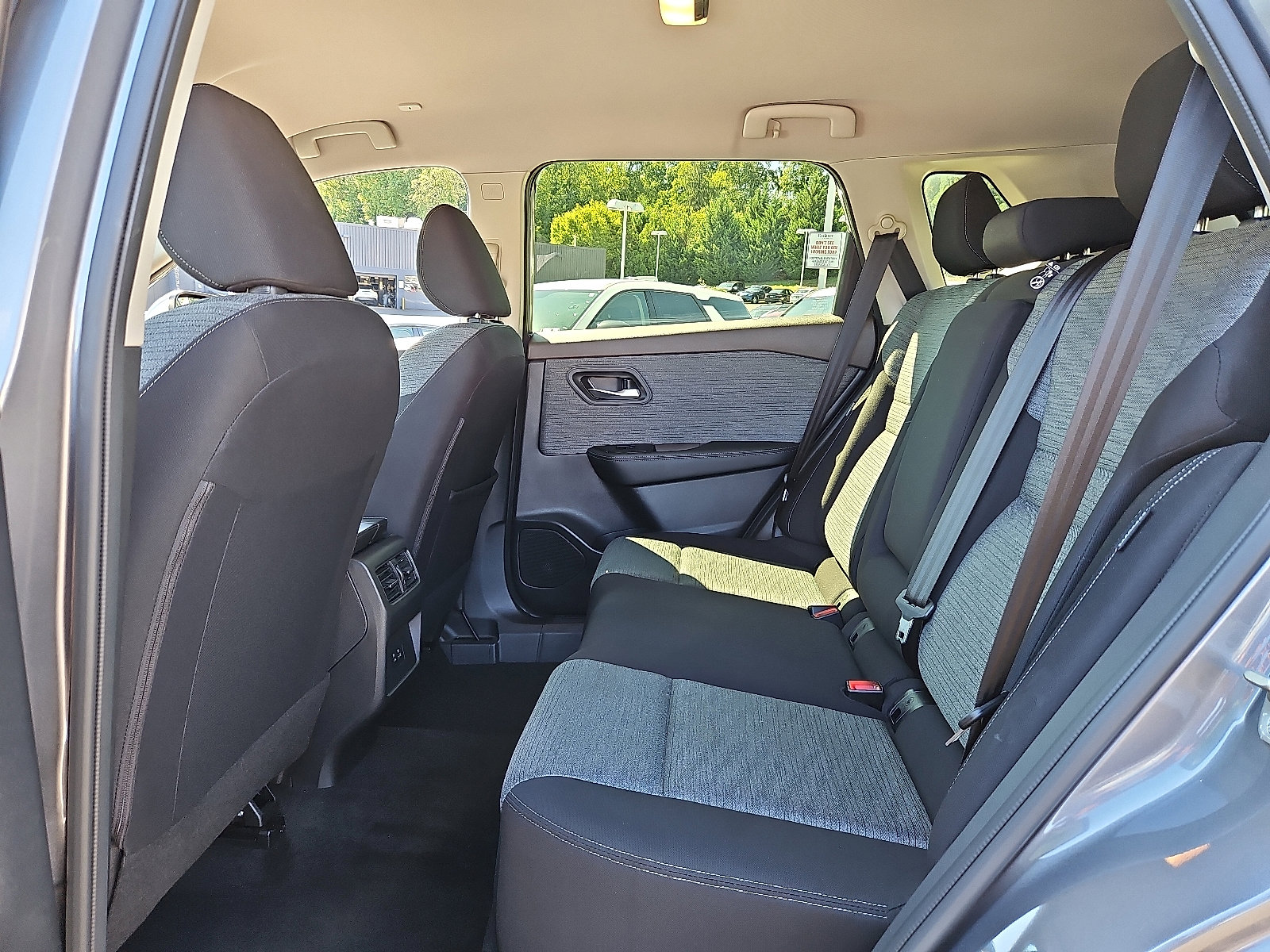 Certified 2023 Nissan Rogue SV image 10