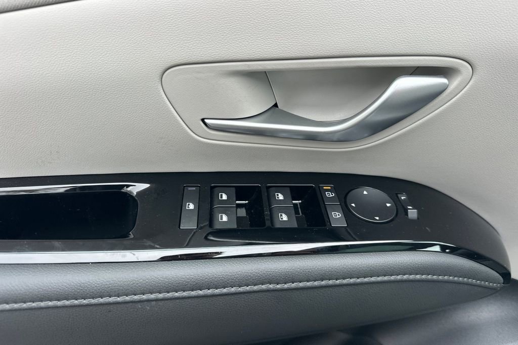 New 2026 Hyundai Tucson Limited image 8