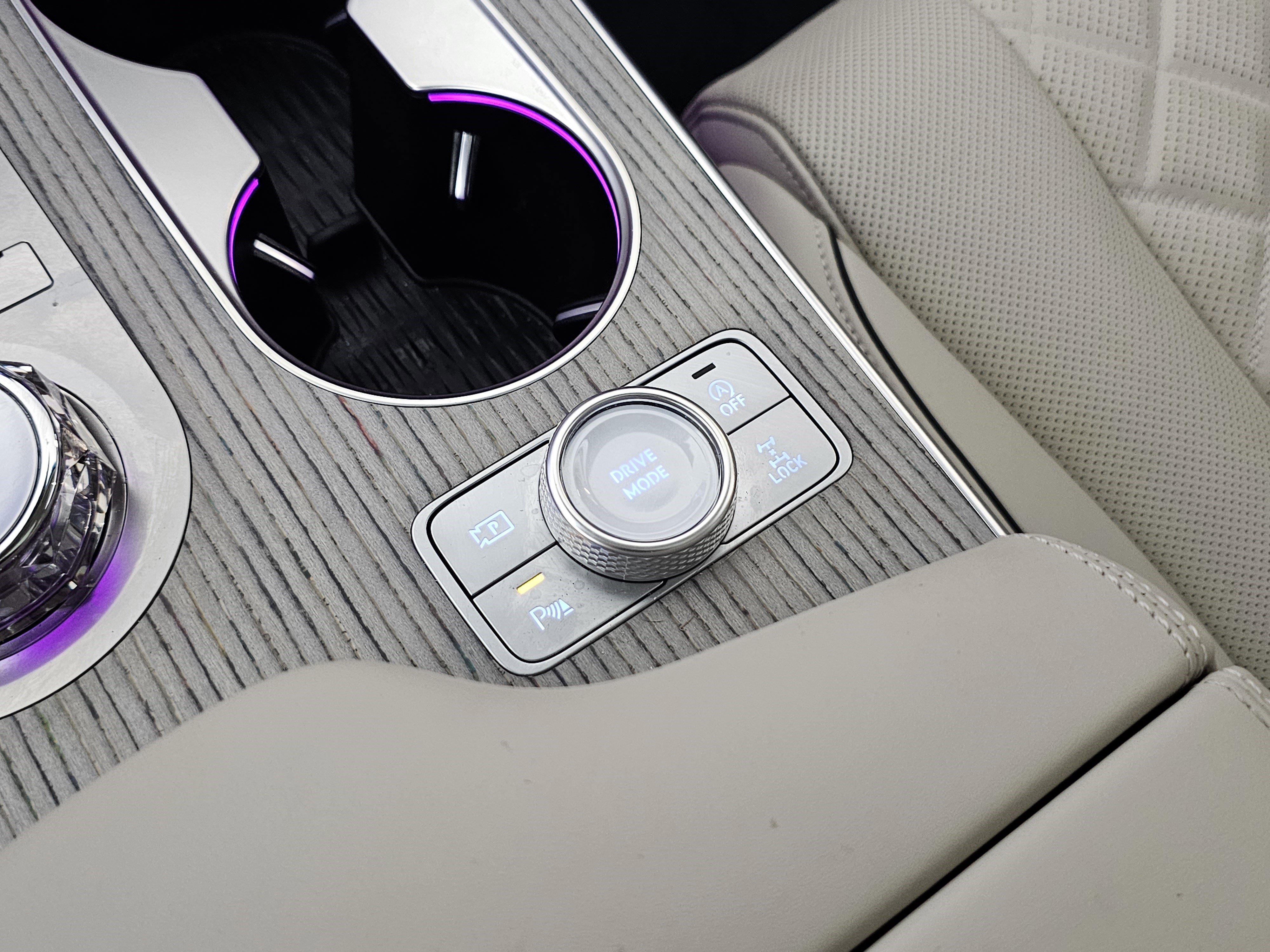 Used 2025 Genesis GV80 3.5T Prestige image 44