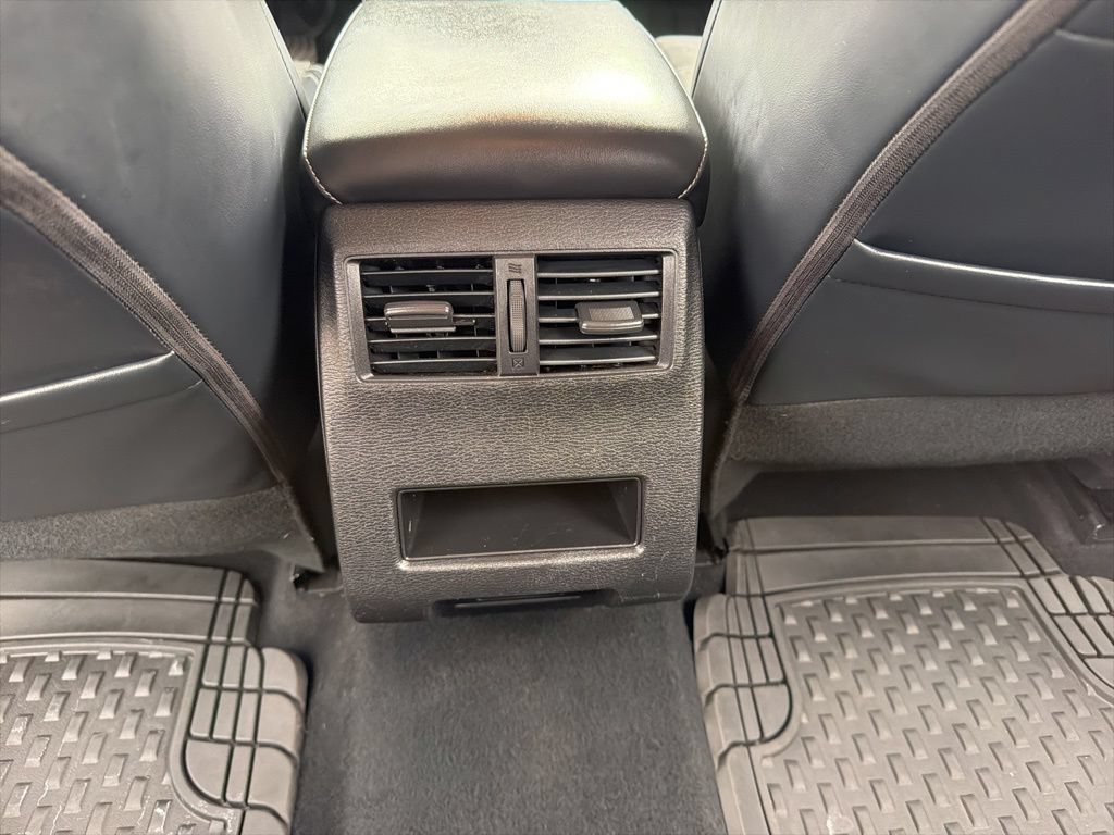 Used 2023 Mitsubishi Outlander SE FWD image 19