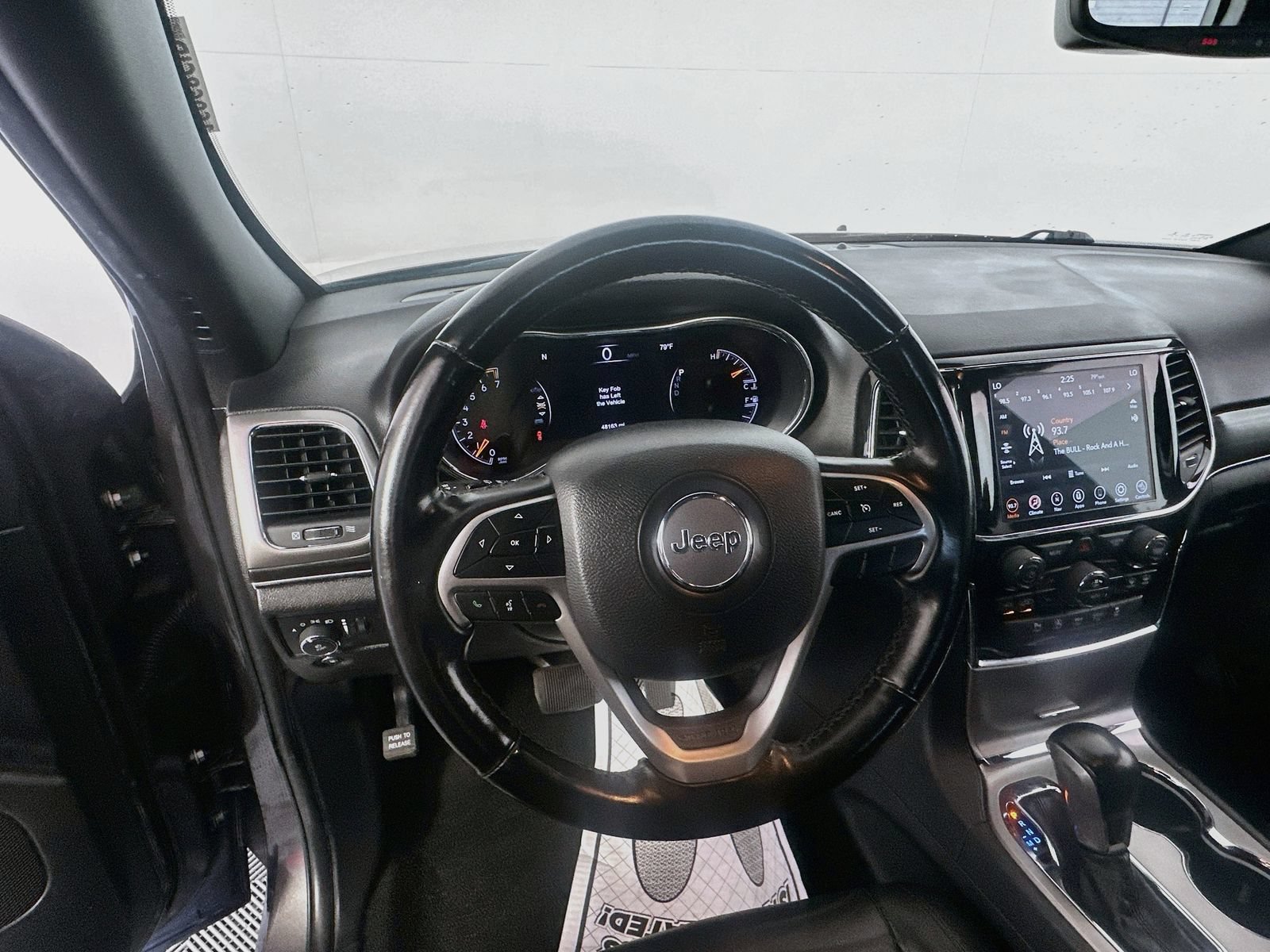 Used 2021 Jeep Grand Cherokee Limited AWD/4WD image 11