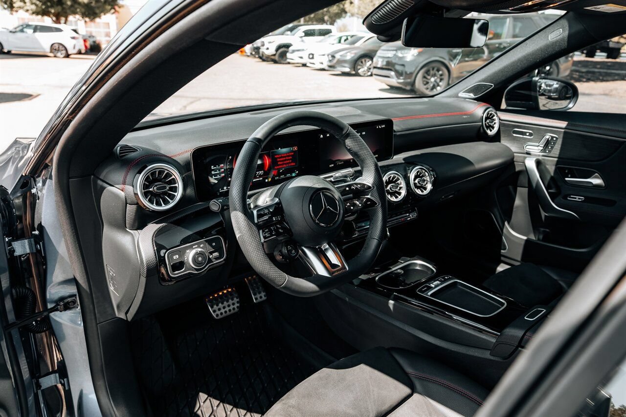 Used 2025 Mercedes-Benz CLA 35 AMG 4MATIC image 21