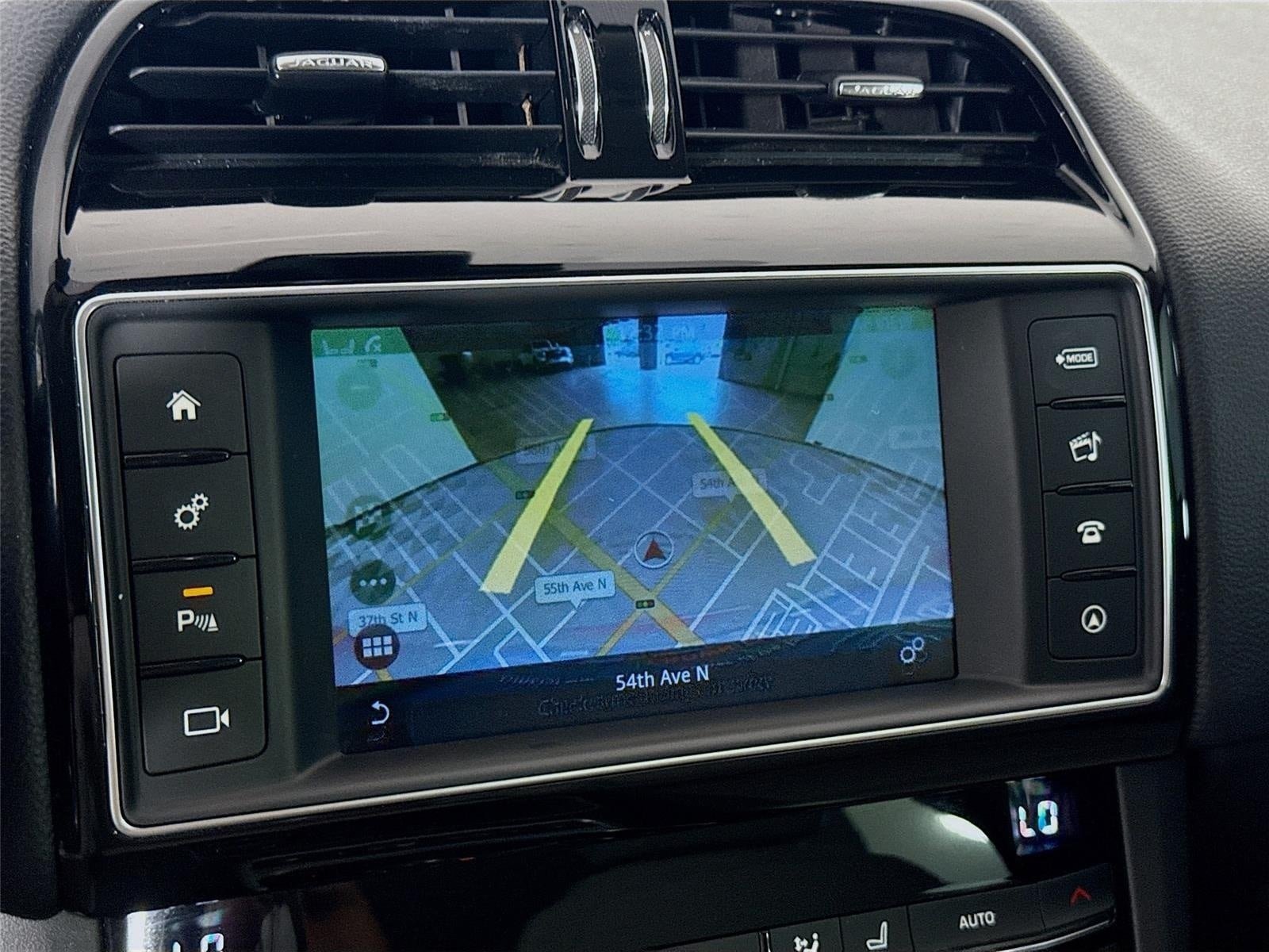 Used 2017 Jaguar F-PACE Prestige AWD/4WD image 17