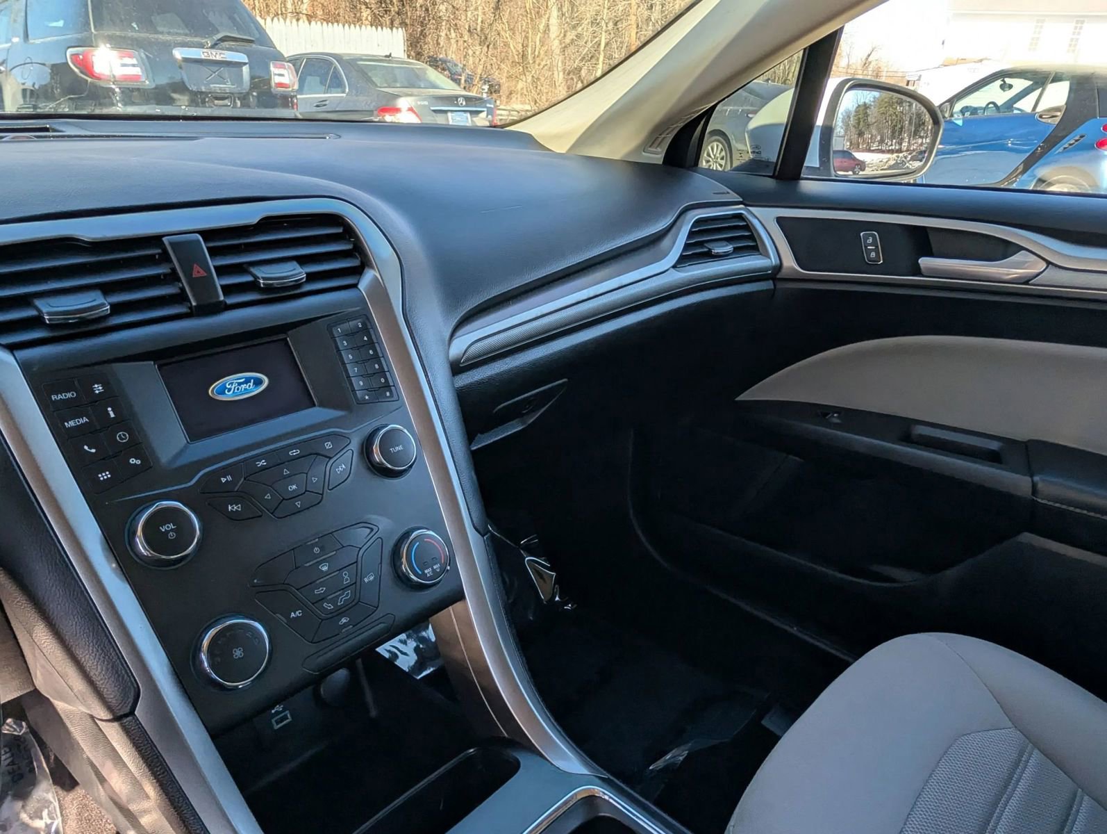 Used 2020 Ford Fusion S image 11