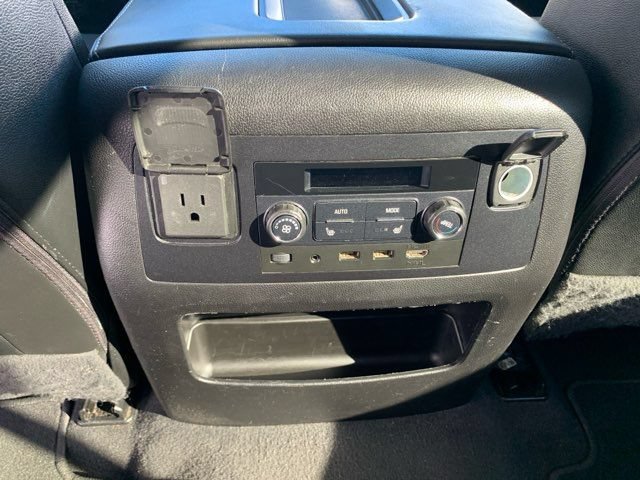 Used 2020 GMC Yukon SLT w/ Open Road Package RWD image 16