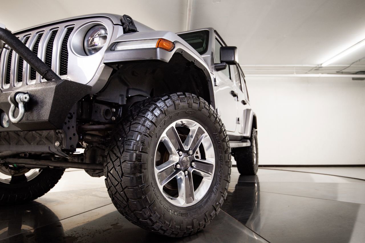 Used 2020 Jeep Wrangler Unlimited Sahara AWD/4WD image 12