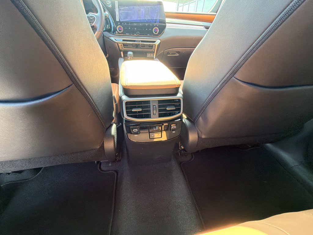 Certified 2025 Lexus RX 350h AWD/4WD image 32