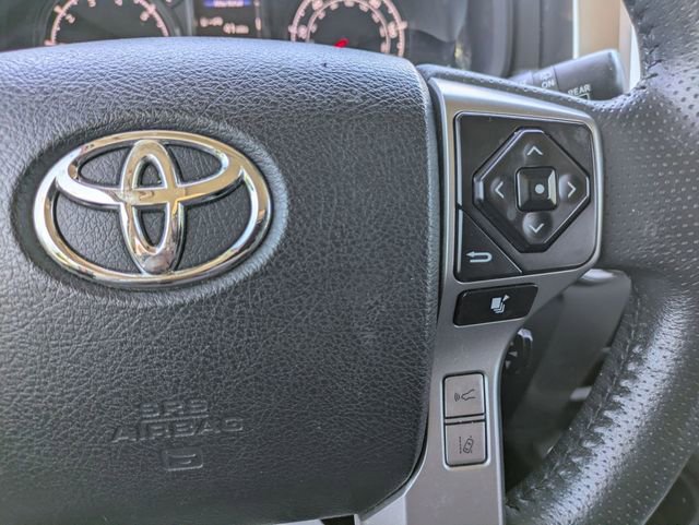 Used 2022 Toyota 4Runner SR5 Premium w/ Moonroof Package RWD image 17