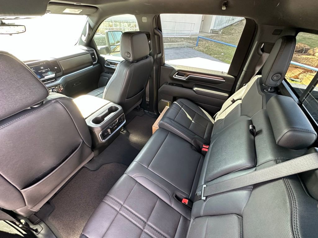 Used 2025 Chevrolet Silverado 2500 High Country w/ Technology Package image 28