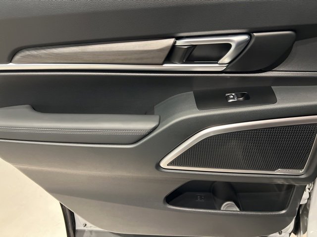 Used 2025 Kia Telluride AWD image 46