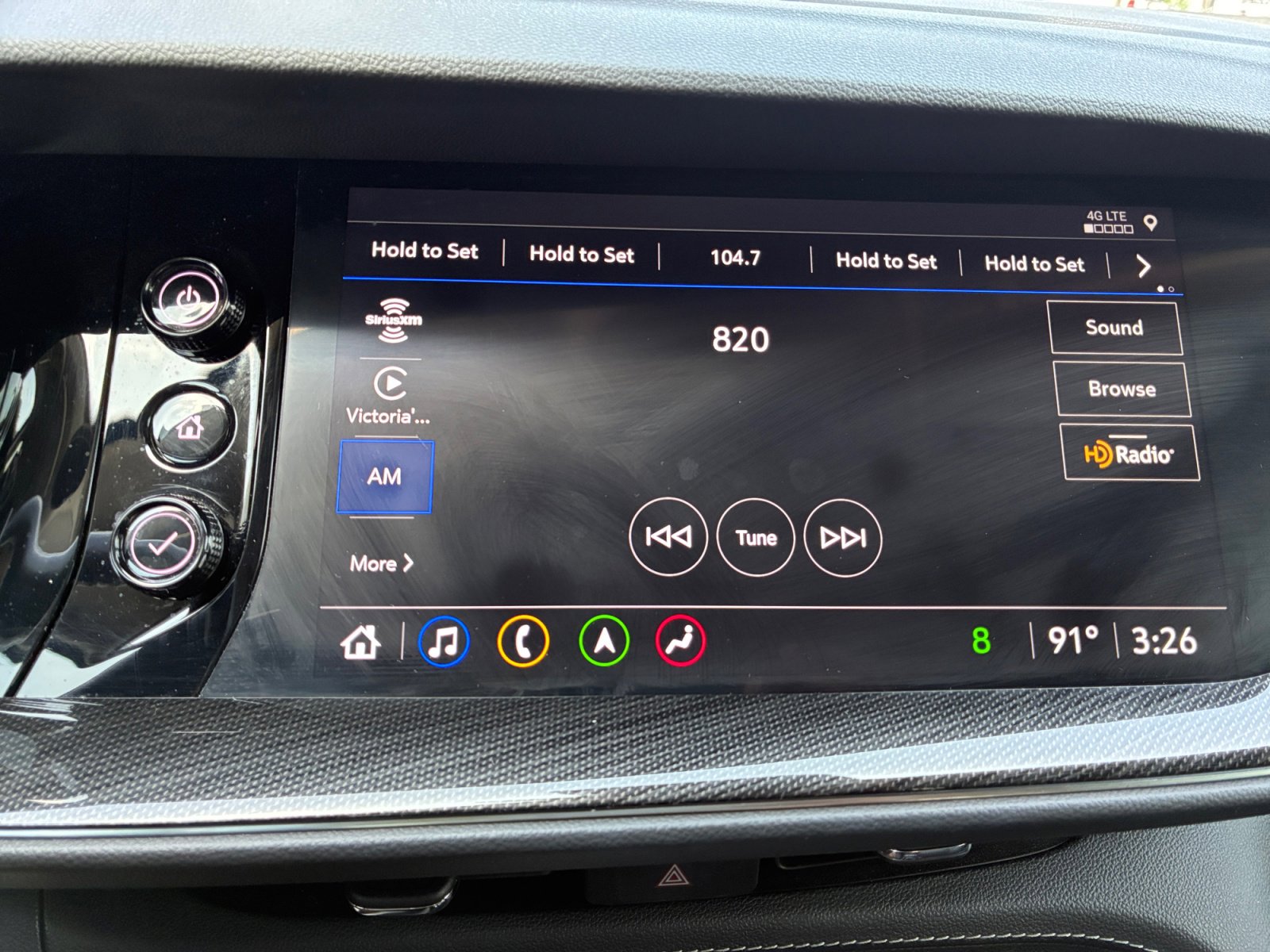 Used 2022 Buick Envision Essence w/ Technology Package I FWD image 16