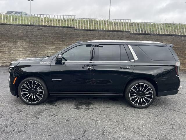Used 2026 Chevrolet Tahoe High Country AWD/4WD image 4