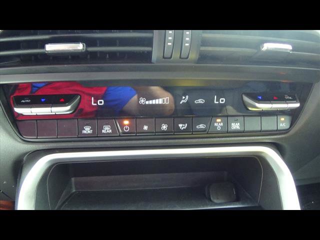 Used 2024 MAZDA CX-90 3.3 Turbo w/ Select Package AWD/4WD image 31
