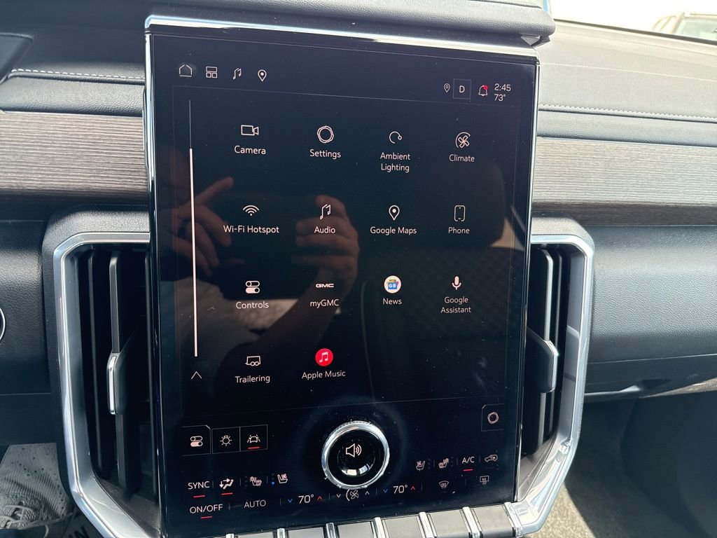 Used 2025 GMC Acadia Denali w/ LPO, Floor Liner Package image 10