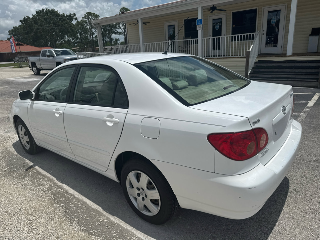 Used 2007 Toyota Corolla CE image 3