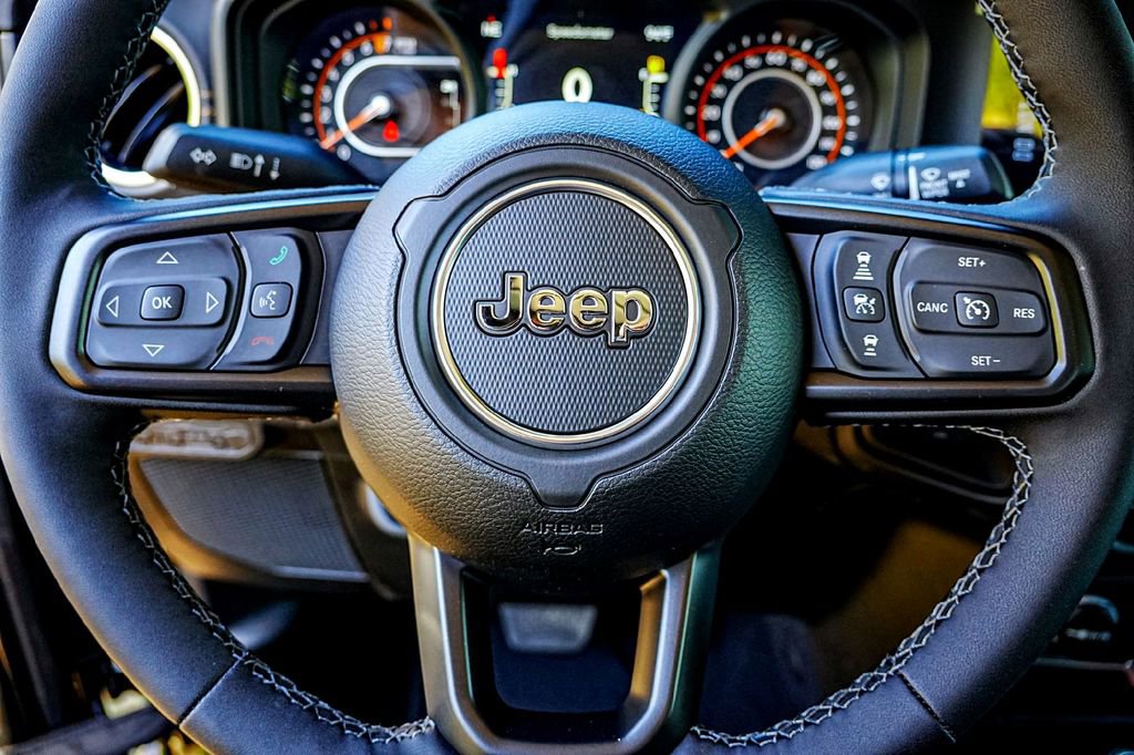 New 2025 Jeep Gladiator Sport image 16