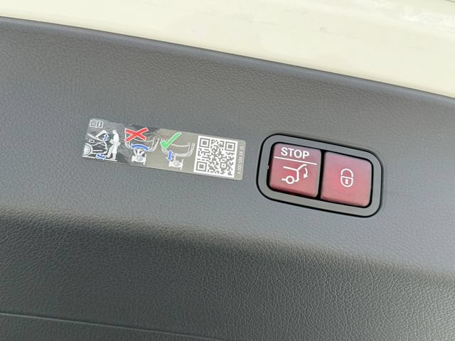 Certified 2025 Mercedes-Benz GLC 300 4MATIC image 34