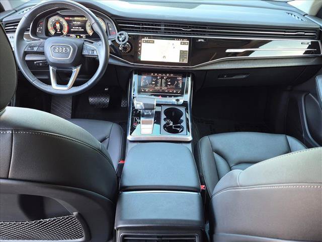 Used 2022 Audi Q8 Prestige w/ Prestige Package AWD/4WD image 16