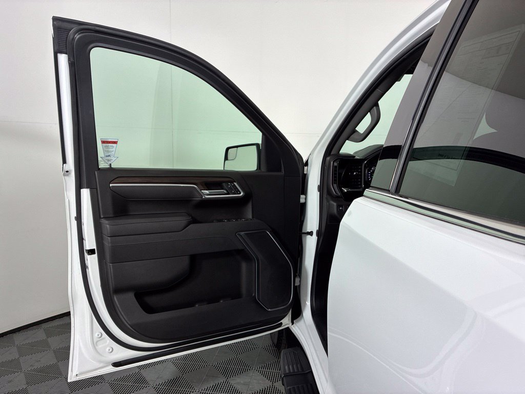 Used 2025 GMC Sierra 1500 SLT AWD/4WD image 21