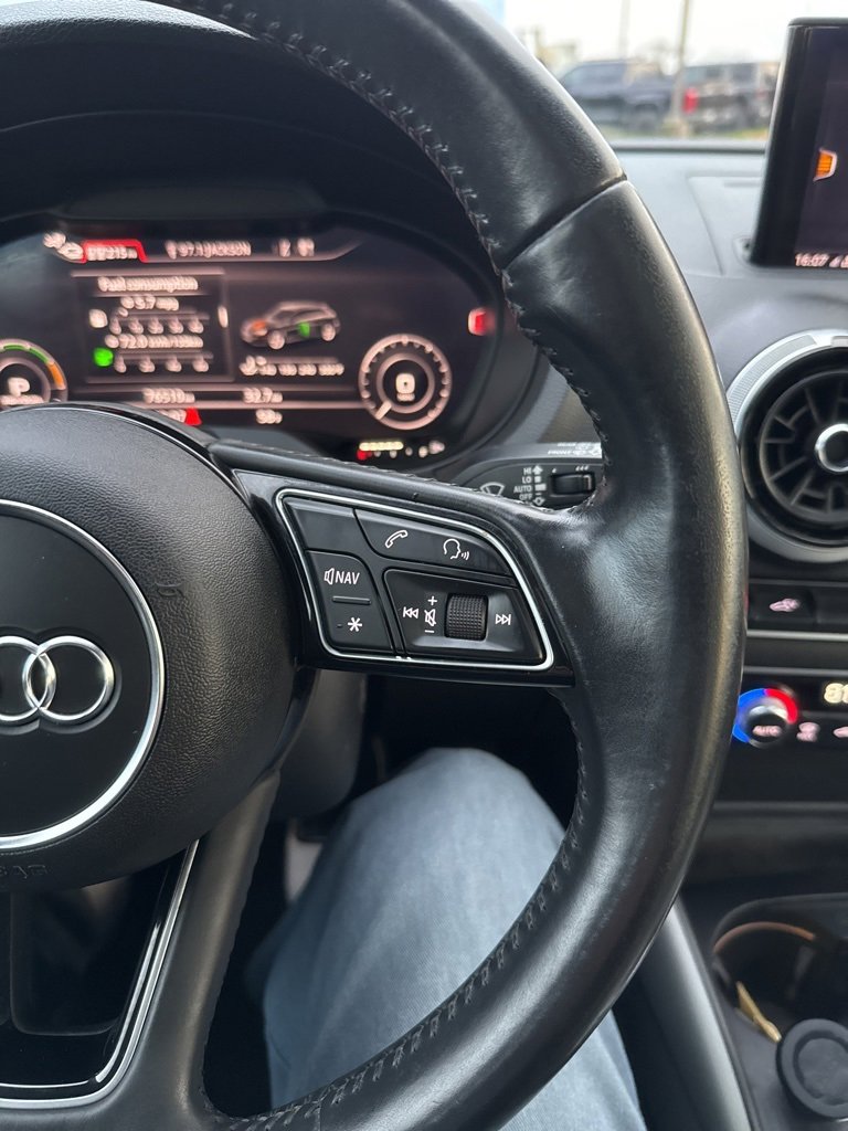 Used 2017 Audi A3 e-tron Prestige image 34