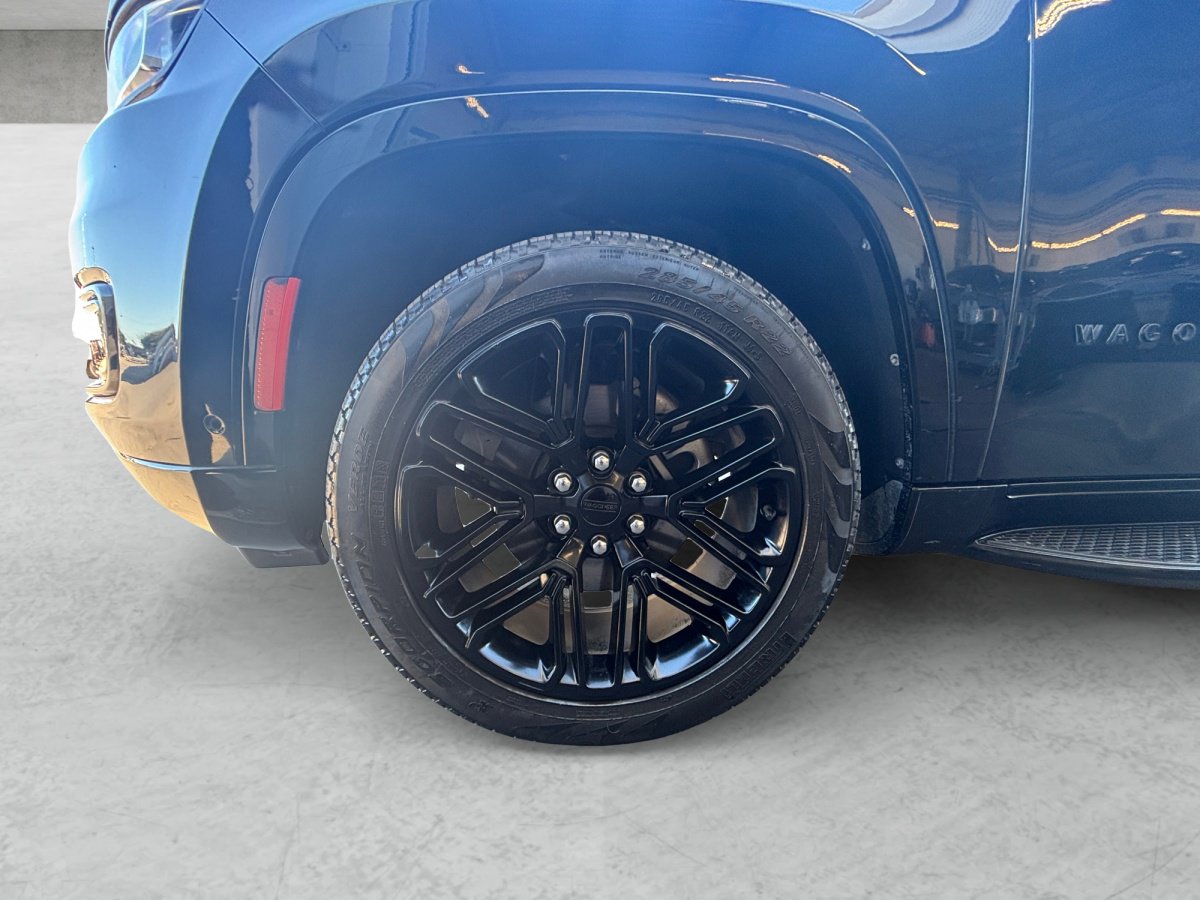 Used 2023 Jeep Wagoneer Series II image 25