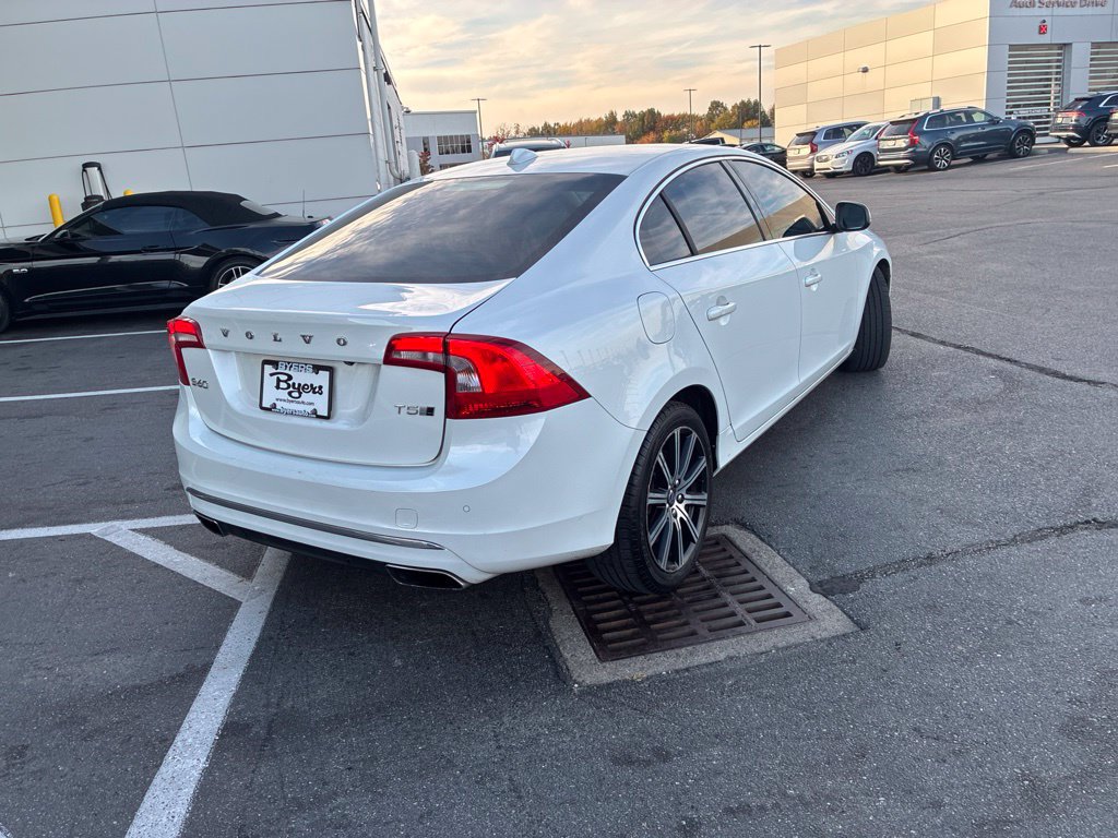 Used 2017 Volvo S60 T5 Inscription Platinum w/ Climate Package AWD/4WD image 4