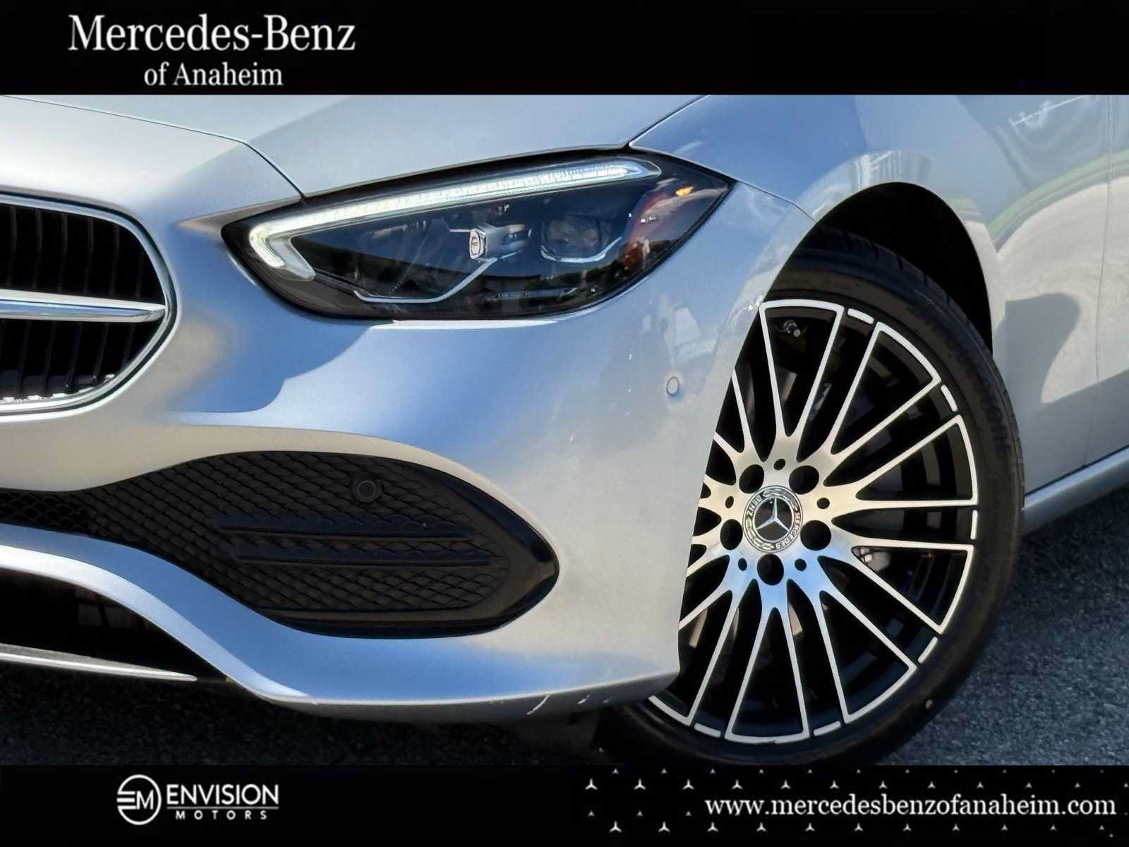 Used 2024 Mercedes-Benz C 300 Sedan image 3
